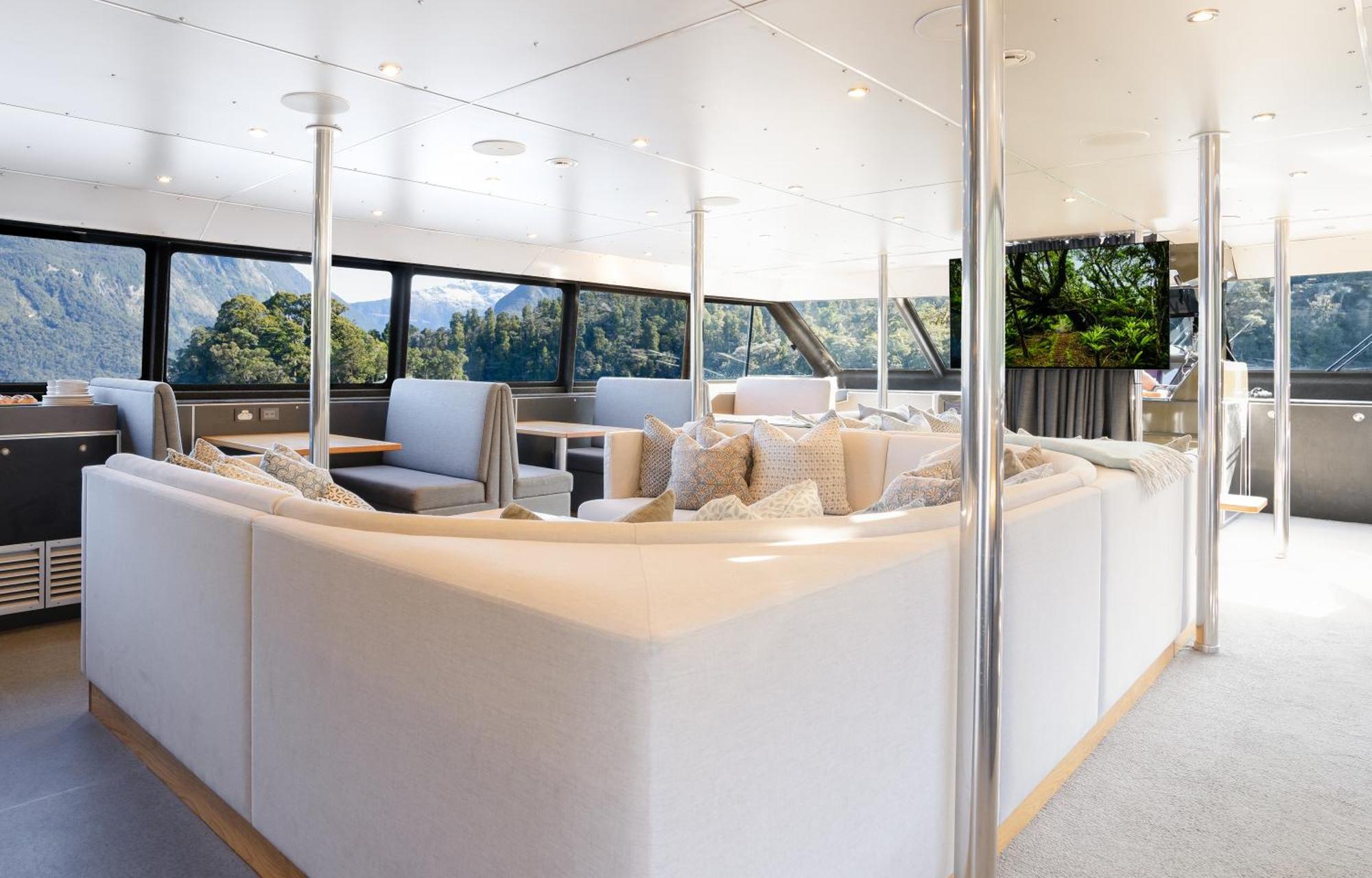 Milford Sound Overnight Cruise - Fiordland Discovery Eksteriør billede